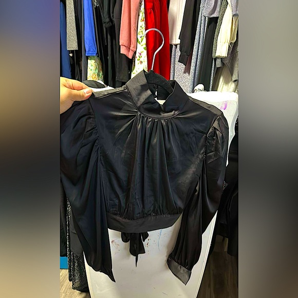 G&M BOUTIQUE➰ Black Satin Open Back High Neck Top. (NWOT) - Picture 2 of 2
